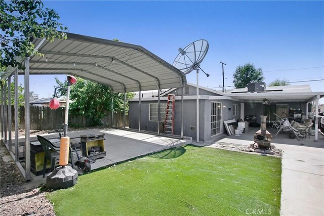 615 S Hewitt St, San Jacinto, CA 92583 - view of parking / parking lot with a detached carport