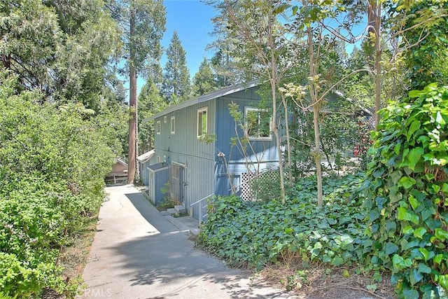 771 Woodland Rd, Crestline, CA 92325 - view of property exterior