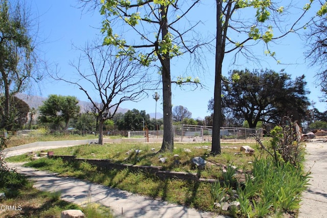 2688 Mcnally Ave, Altadena, CA 91001