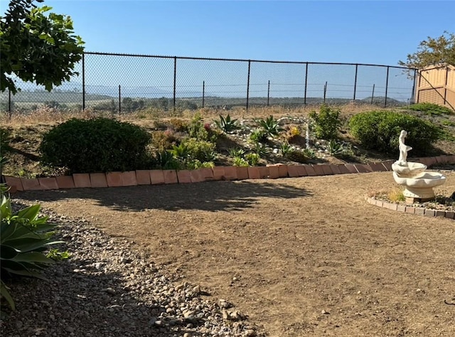 5486 Alexandrine Ct, Oceanside, CA 92057 - view of yard
