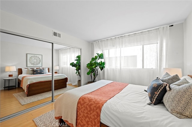 2500 Abbot Kinney Blvd Unit 9, Venice, CA 90291 - bedroom featuring wood finished floors and a closet