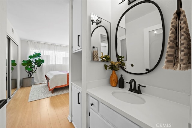 2500 Abbot Kinney Blvd Unit 9, Venice, CA 90291 - bathroom featuring wood finished floors and vanity
