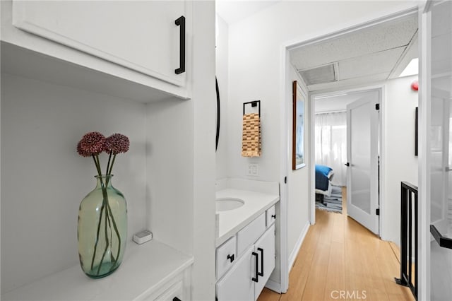 2500 Abbot Kinney Blvd Unit 9, Venice, CA 90291 - mudroom with light wood-style flooring and a paneled ceiling