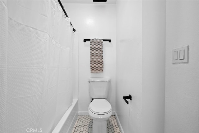 2500 Abbot Kinney Blvd Unit 9, Venice, CA 90291 - bathroom featuring tile patterned flooring, toilet, and baseboards