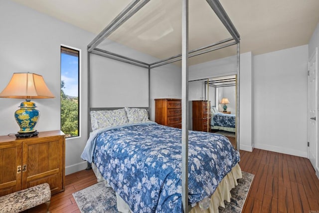 979 Canyon Heights Rd, Fallbrook, CA 92028 - bedroom featuring wood finished floors and baseboards