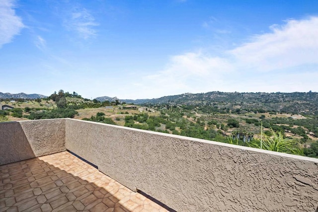 979 Canyon Heights Rd, Fallbrook, CA 92028 - balcony with a mountain view
