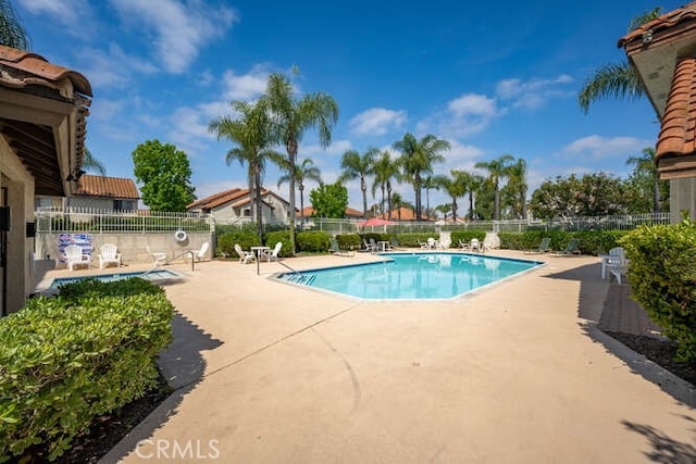 23391 La Crescenta Unit 270C, Mission Viejo, CA 92691 - community pool with a patio