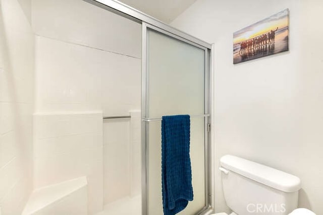 23391 La Crescenta Unit 270C, Mission Viejo, CA 92691 - full bath with toilet and a shower stall
