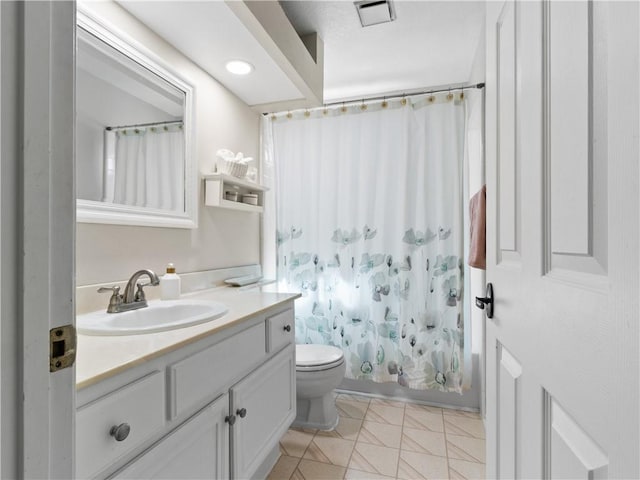 24822 Cutter, Laguna Niguel, CA 92677 - full bath featuring vanity, toilet, and shower / bath combination with curtain