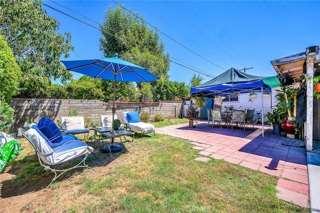 8748 Sylmar Ave, Panorama City, CA 91402 - fenced backyard with a patio area