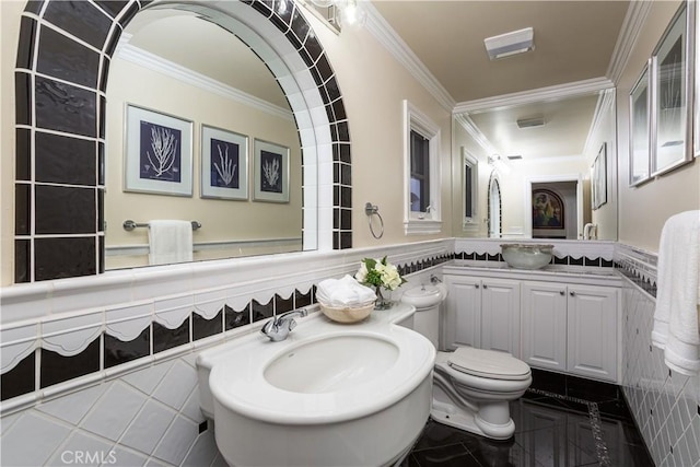 24352 Santa Clara Ave, Dana Point, CA 92629 - bathroom featuring wainscoting, crown molding, and vanity