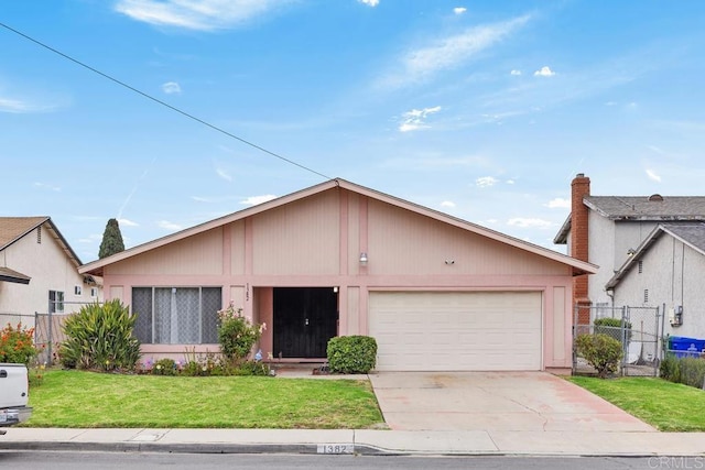 view of front facade featuring an attached garage and driveway