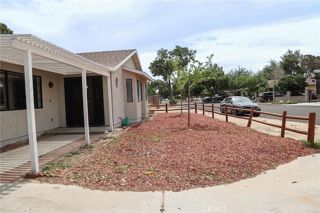 16109 Chuka Ave, Palmdale, CA 93591 - view of yard featuring fence