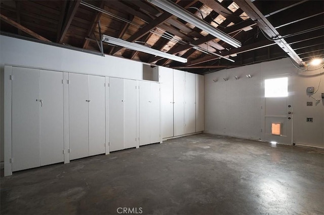 2521 Wildrose Ln, Upland, CA 91784 - view of garage