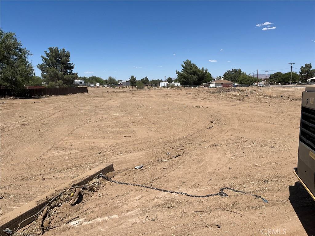 30934010 9th Ave, Victorville, CA 92395 - photo 1