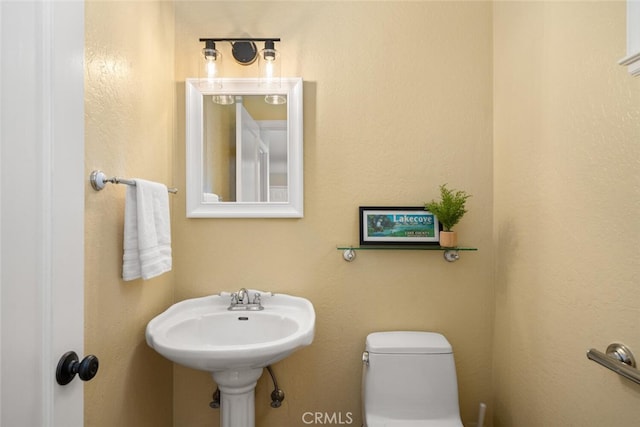 921 Arbutus Ave, Chico, CA 95926 - half bathroom with toilet