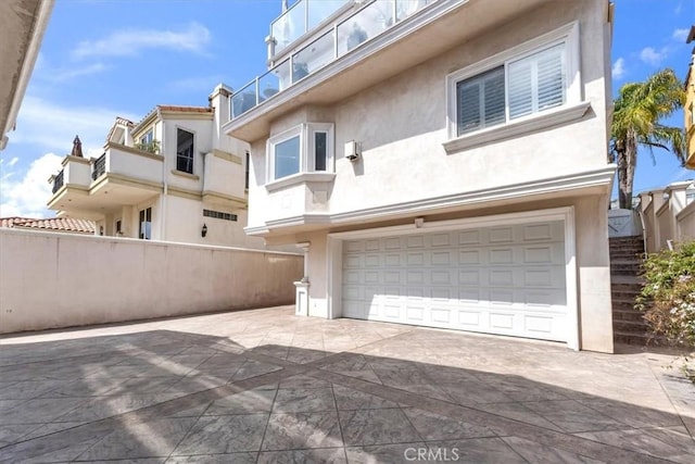 723 N Lucia Ave Unit A, Redondo Beach, CA 90277 - exterior space featuring a garage