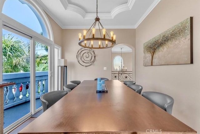 723 N Lucia Ave Unit A, Redondo Beach, CA 90277 - dining room featuring a chandelier, crown molding, and a raised ceiling