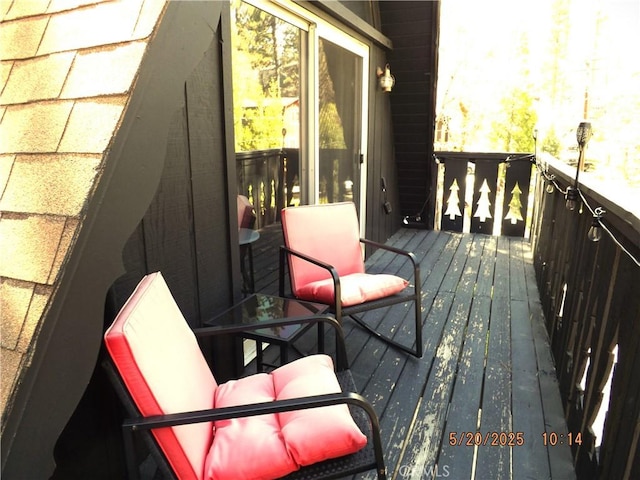 33020 Arrowbear, Running Springs, CA 92382 - view of wooden terrace