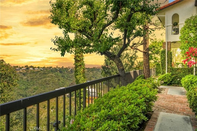 2311 Roscomare Rd Unit 16, Los Angeles, CA 90077 - view of balcony