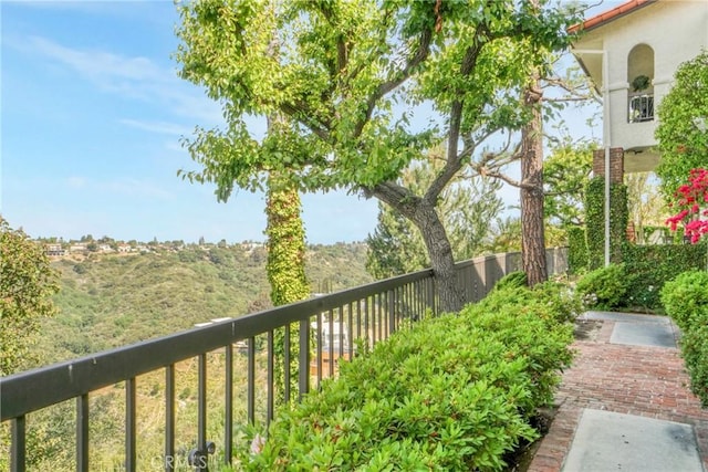 2311 Roscomare Rd Unit 16, Los Angeles, CA 90077 - view of balcony