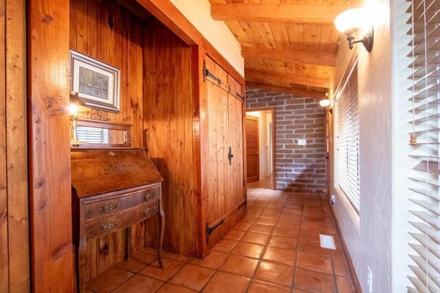 11105 Berry Rd, Valley Center, CA 92082 - hall featuring wooden ceiling