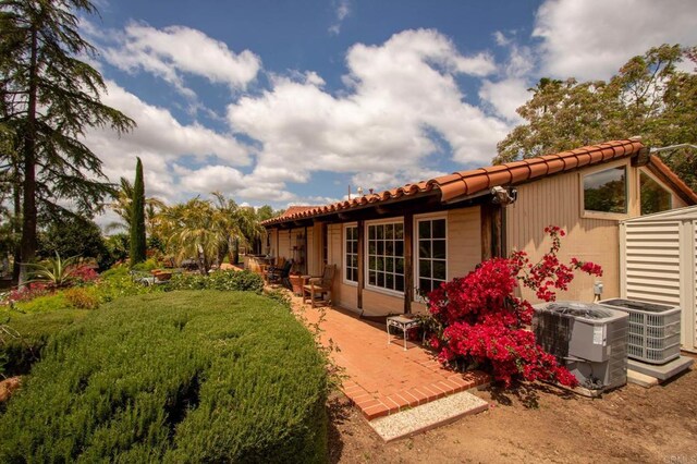 11105 Berry Rd, Valley Center, CA 92082 - view of yard featuring a patio