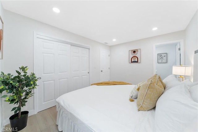 3445 Tilden Ave, Los Angeles, CA 90034 - bedroom featuring light wood finished floors, a closet, and recessed lighting