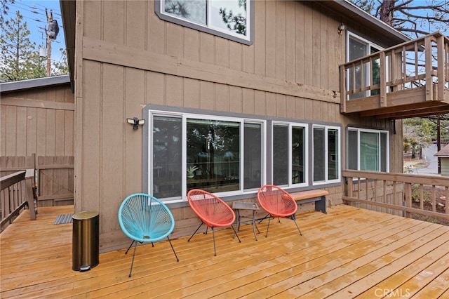 1803 Nob Hill Dr, Running Springs, CA 92382 - view of wooden terrace