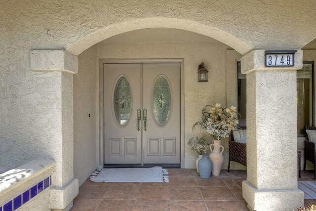 3749 Sarah Ann Dr, Fallbrook, CA 92028 - entrance to property featuring stucco siding