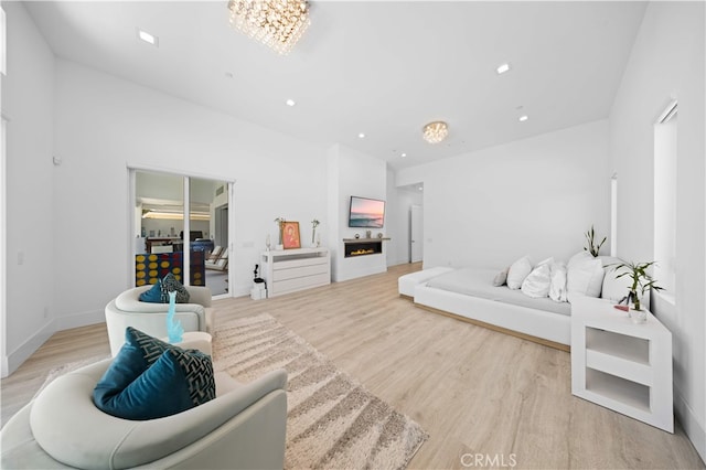 1270 W Chase Dr, Corona, CA 92882 - living room featuring wood finished floors, recessed lighting, and baseboards