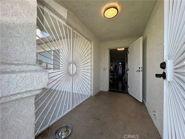 15245 Apache Rd, Apple Valley, CA 92307 - entrance to property featuring stucco siding