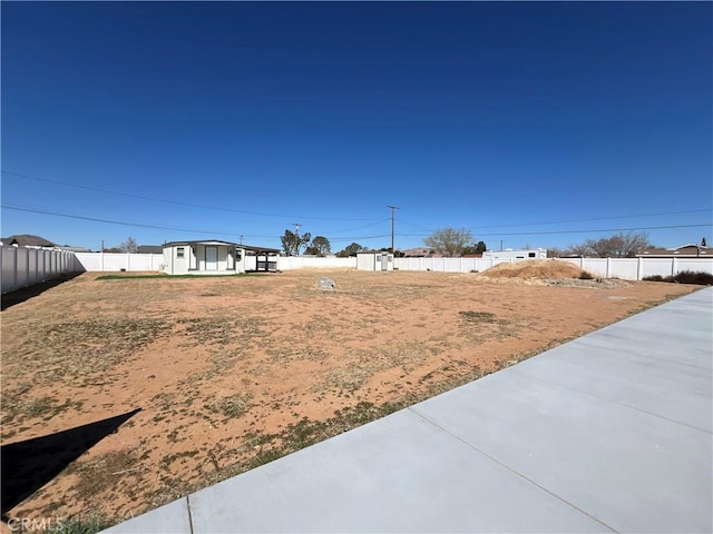 15245 Apache Rd, Apple Valley, CA 92307 - view of yard