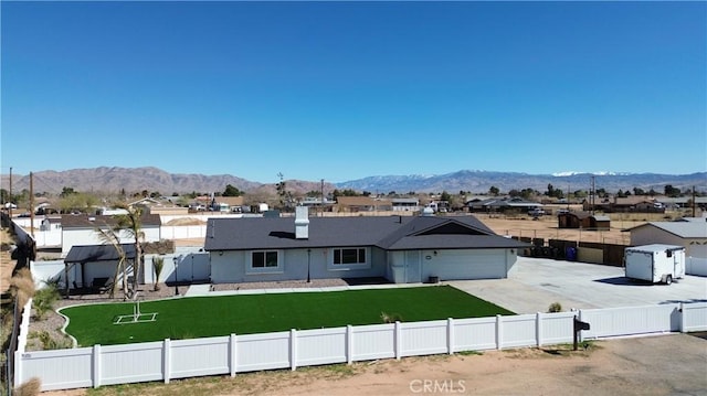 15245 Apache Rd, Apple Valley, CA 92307 - view of front of home featuring a mountain view and a residential view