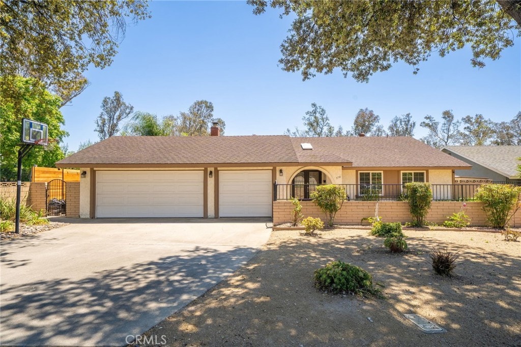 378 E Radcliffe Dr, Claremont, CA 91711 - photo 1