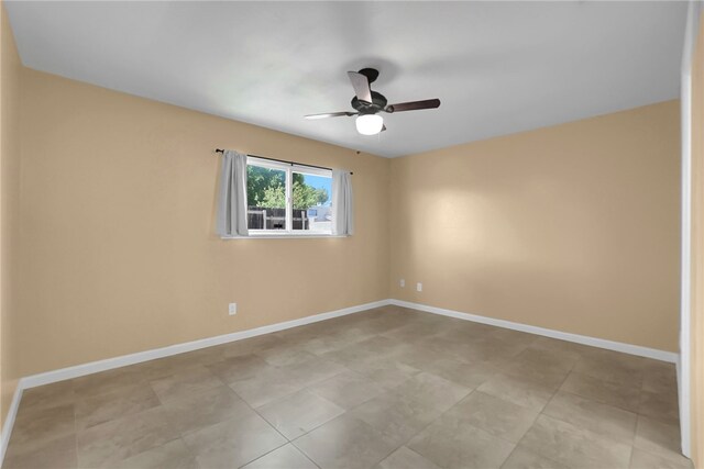 1018 N Millard Ave, Rialto, CA 92376 - empty room featuring a ceiling fan and baseboards