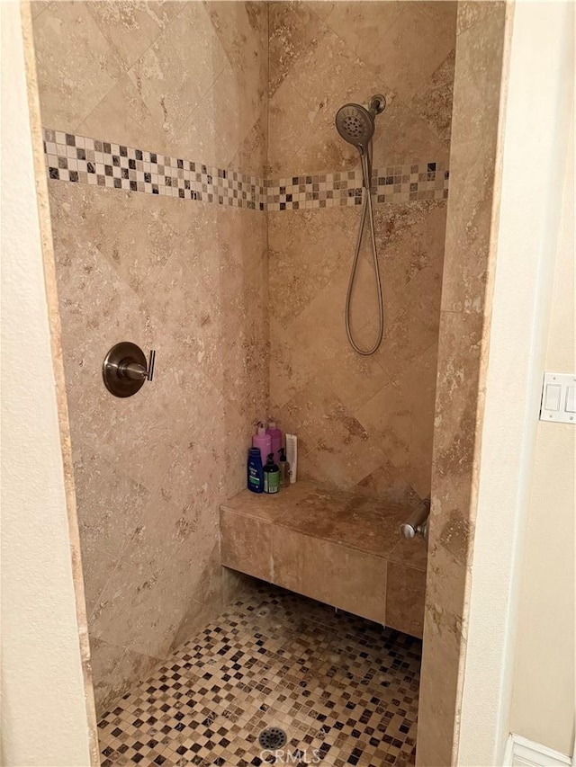 28726 Macklin Ave, Canyon Country, CA 91387 - full bathroom featuring tiled shower