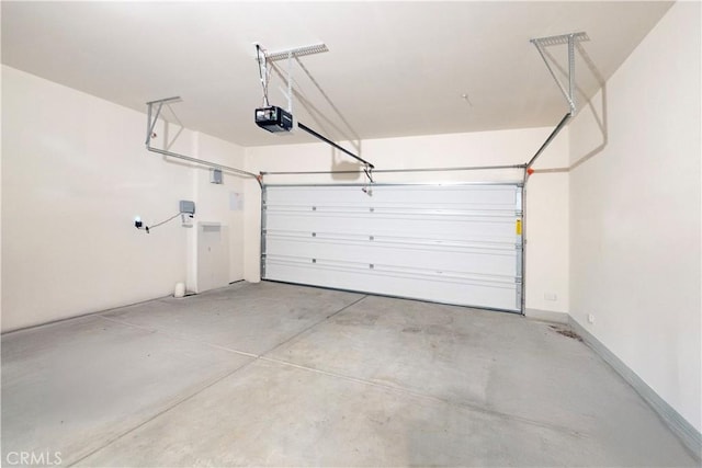 15667 San Diego Ln, Victorville, CA 92394 - garage featuring a garage door opener