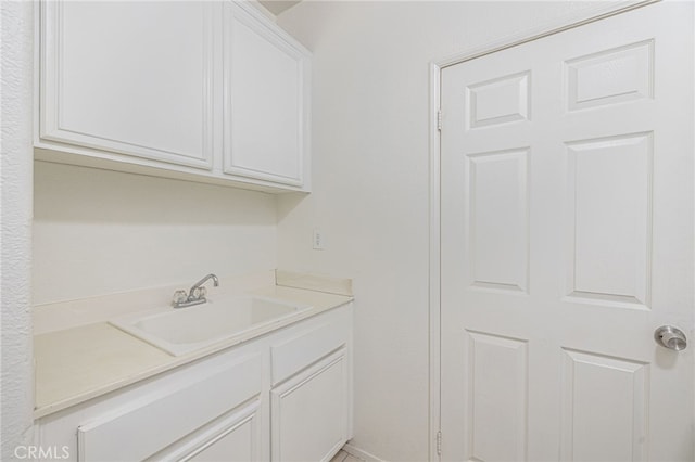 43839 58th St W, Lancaster, CA 93536 - laundry area with a sink