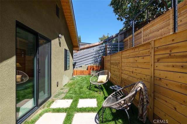 2136 Echo Park Ave, Los Angeles, CA 90026 - view of yard
