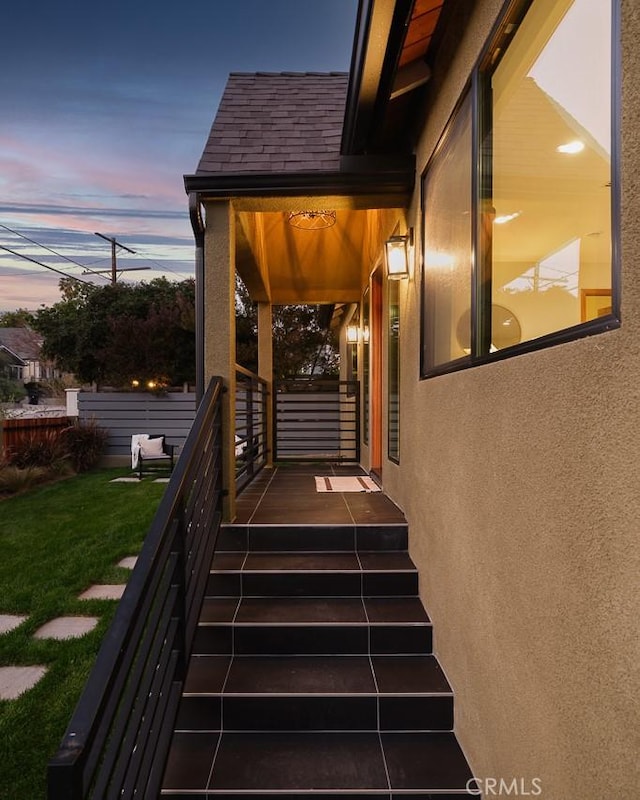 2136 Echo Park Ave, Los Angeles, CA 90026 - view of staircase