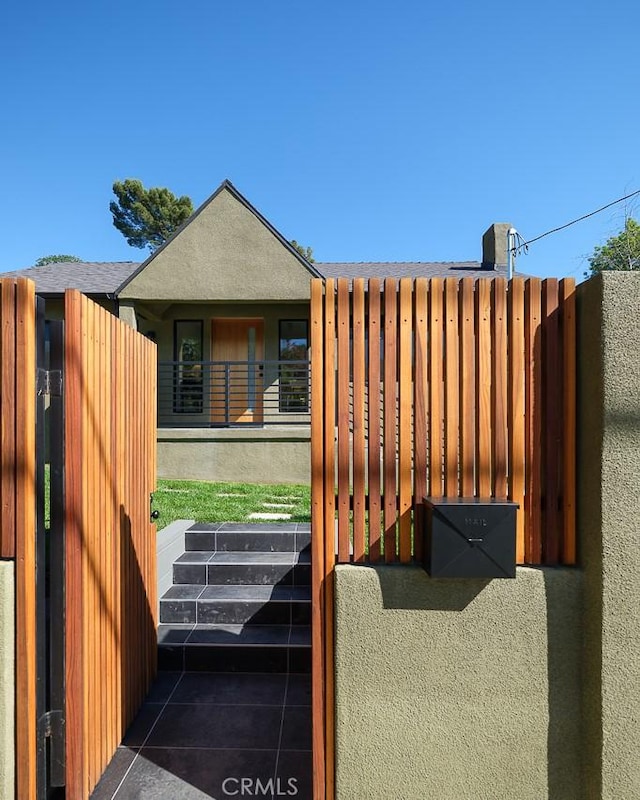 2136 Echo Park Ave, Los Angeles, CA 90026 - exterior view of stucco siding