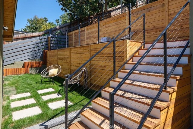 2136 Echo Park Ave, Los Angeles, CA 90026 - view of yard