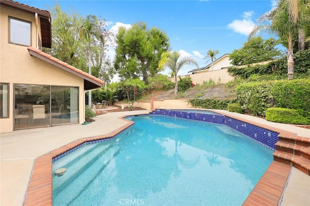 820 Rainwater Ln, Walnut, CA 91789 - view of swimming pool featuring a fenced backyard and a patio