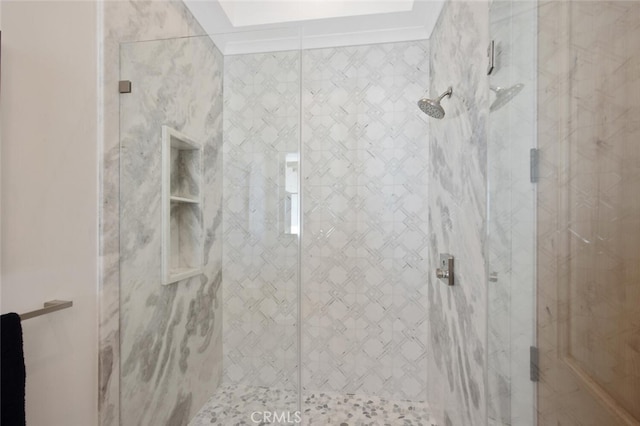 277 Crestview Ave, Camarillo, CA 93010 - bathroom featuring a tile shower