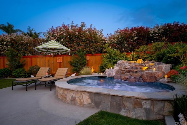 1850 Willowhaven Rd, Encinitas, CA 92024 - view of swimming pool featuring a patio