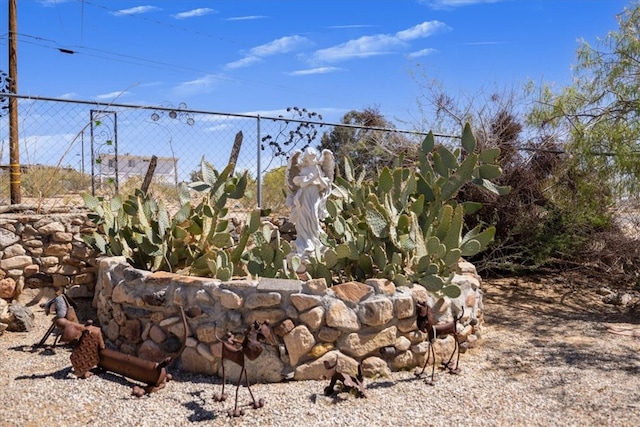 61961 Aster Pl, Joshua Tree, CA 92252 - exterior view of fence