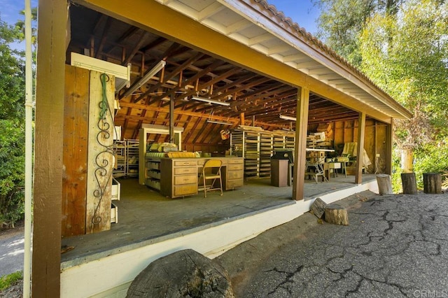 6036 Rainbow Heights Rd, Fallbrook, CA 92028 - view of horse barn