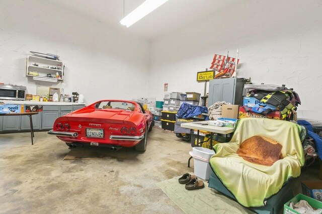 6036 Rainbow Heights Rd, Fallbrook, CA 92028 - view of garage