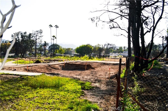 3111 Fair Oaks Ave, Altadena, CA 91001
